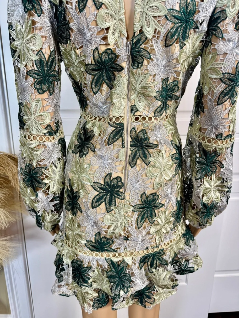 GREEN AND CREAM LONG SLEEVE FLORAL MINI DRESS WITH CROCHET AND LACE DETAILS - Picture 12 of 13